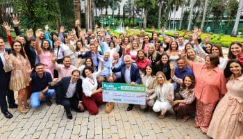 Caiado faz repasse para fortalecer apoio a famílias vulneráveis em Goiás