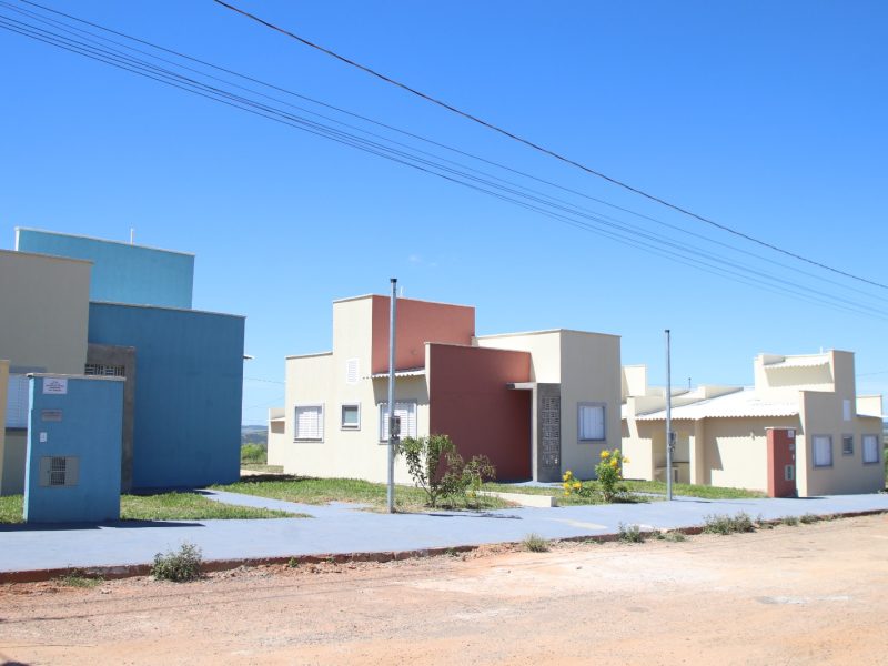 Mais de 4,2 mil casas a custo zero estão em construção em 83 municípios goianos