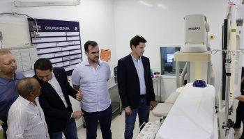 Daniel Vilela inaugura ala de hemodinâmica no HMAP