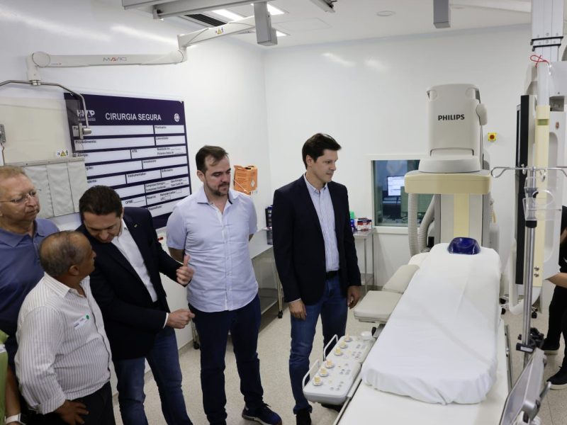 Daniel Vilela inaugura ala de hemodinâmica no HMAP