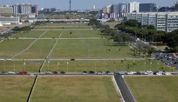 Servidores receberão reajuste retroativo a janeiro em 2 de maio