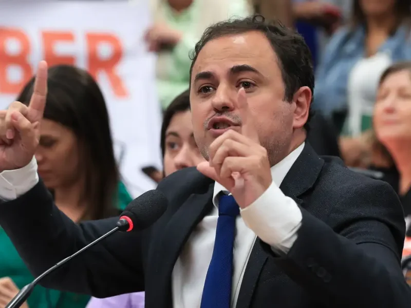 Glauber Braga recorre à CCJ contra processo de cassação do mandato