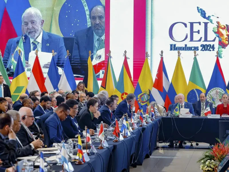 Tarifaço: negociação individual é fim do multilateralismo, diz Lula