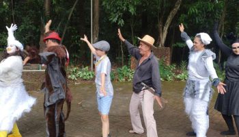 Parques de Goiânia são palcos de peça de teatro infantil durante os domingos do mês de abril