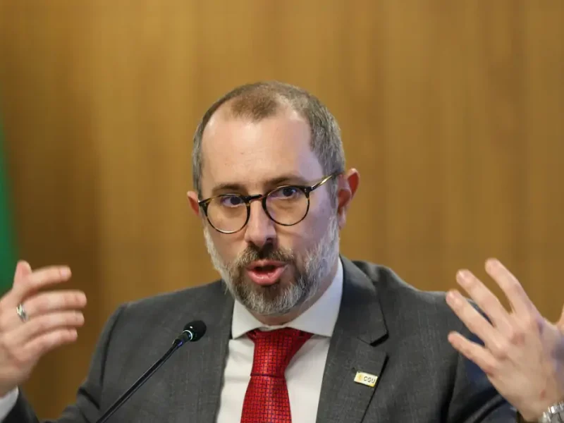 Descontos ilegais de aposentados do INSS serão devolvidos, diz governo