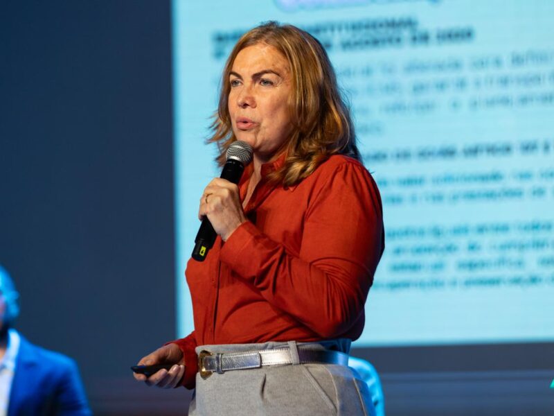 Fátima Gavioli apresenta, em São Paulo, mudança no cenário da alfabetização em Goiás