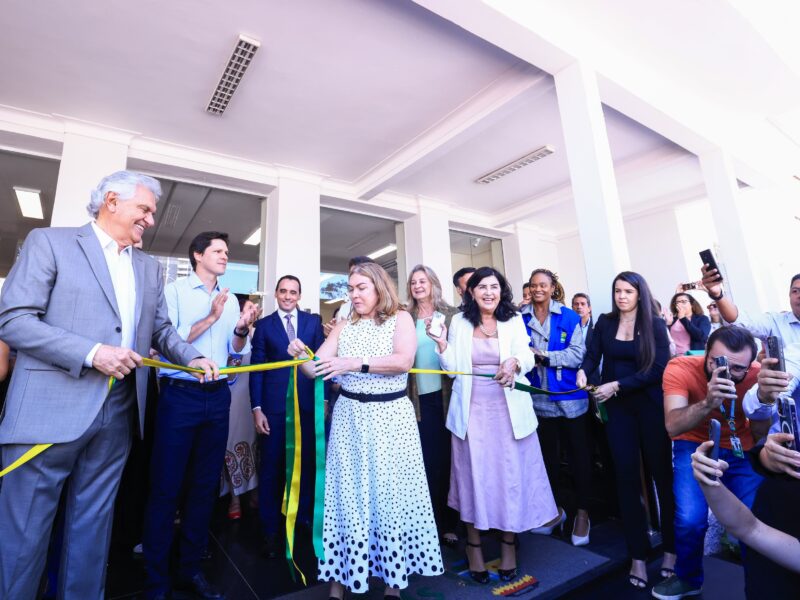 Caiado inaugura Palácio da Educação, primeira sede própria da Seduc