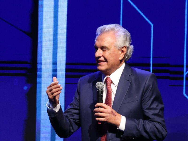 Caiado propõe lei que incentiva o desenvolvimento da inteligência artificial no estado