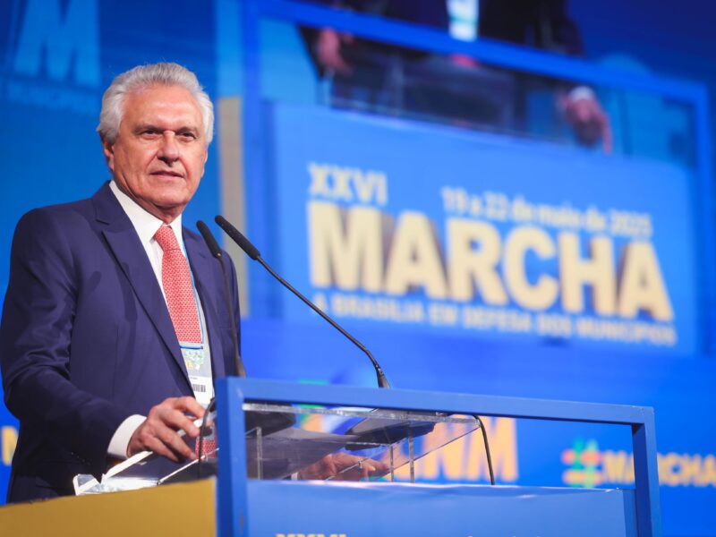 Caiado defende autonomia dos municípios "menos Brasília, mais interior do Brasil"