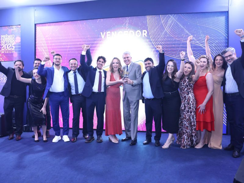 Caiado destaca força do setor supermercadista durante entrega do Carrinho de Ouro 2025