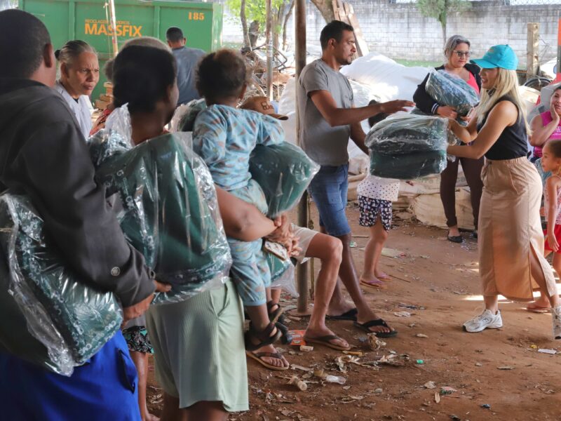 Começa a distribuição de cobertores pela prefeitura de Aparecida de Goiânia