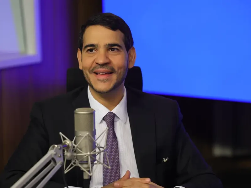 AGU pede bloqueio de R$ 2,5 bi de 12 associações por fraudes no INSS