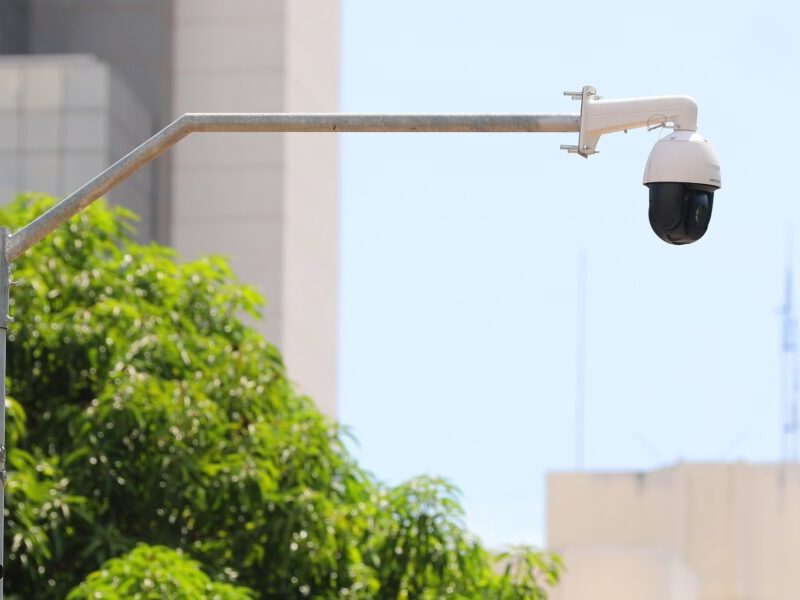 Governo de Goiás abre licitação para implantação de sistema de videomonitoramento com uso de inteligência artificial