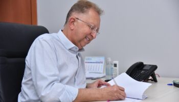 Reajuste de 6,27% é sancionado para todos os professores da rede municipal de Aparecida