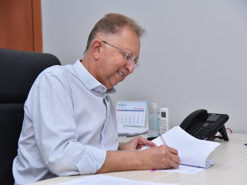 Reajuste de 6,27% é sancionado para todos os professores da rede municipal de Aparecida