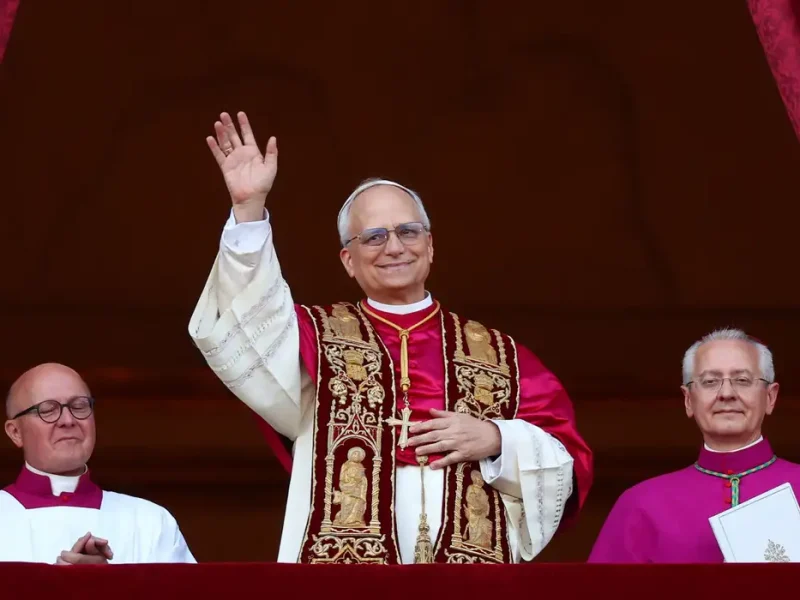 Robert Francis Prevost é eleito papa e se chamará Leão XIV