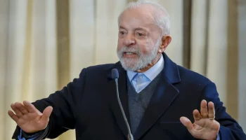 Nenhum aposentado terá prejuízo, diz Lula sobre descontos indevidos