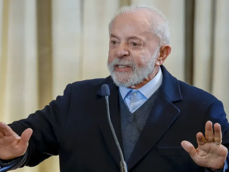 Nenhum aposentado terá prejuízo, diz Lula sobre descontos indevidos