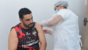 Vacinação itinerante contra a gripe em Aparecida de Goiânia