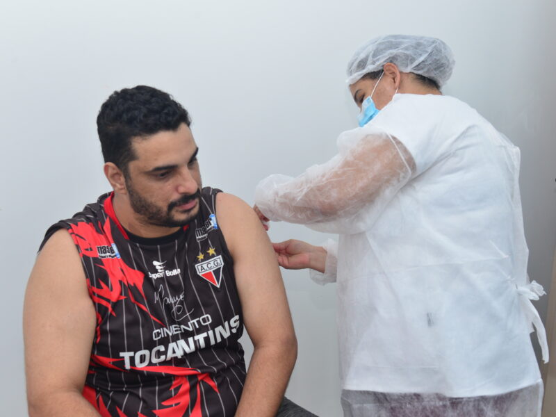 Vacinação itinerante contra a gripe em Aparecida de Goiânia