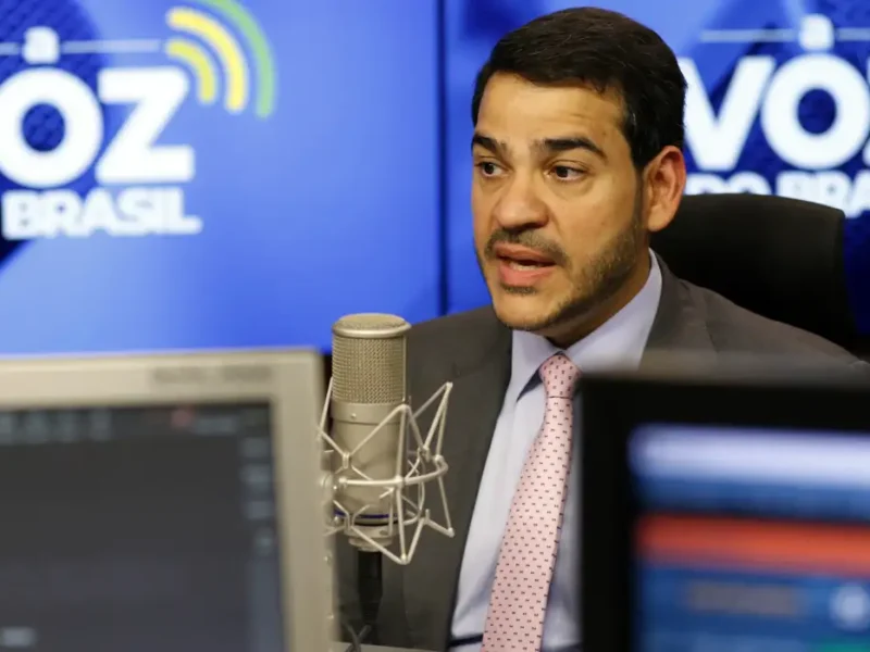 Aposentados não precisam acionar justiça por valores do INSS, diz AGU