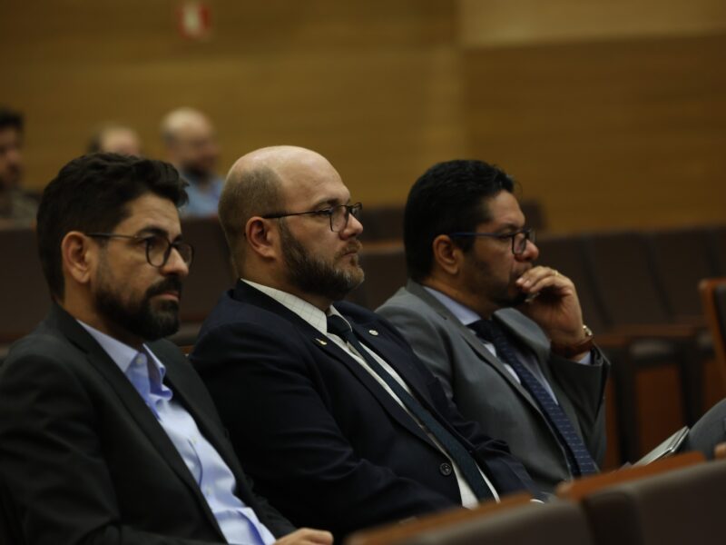 Contas de 2024 do governo Caiado são aprovadas pelo TCE