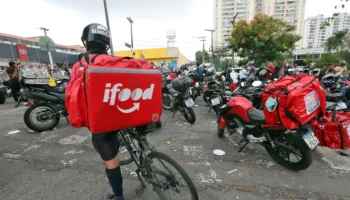 Saiba o que muda no iFood e porque os entregadores criticaram as mudanças