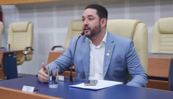 Vereadores de Goiânia debatem projeto para pessoas em situação de rua