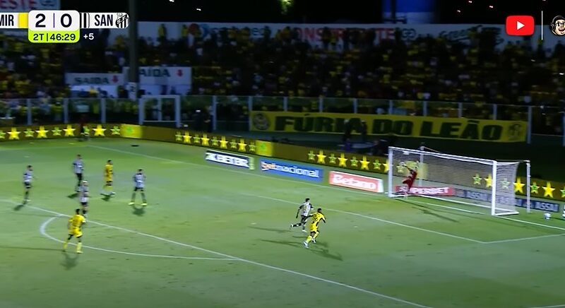 Ex-Vila e ex-Goiás dão assistência e derrotam o Santos de Neymar