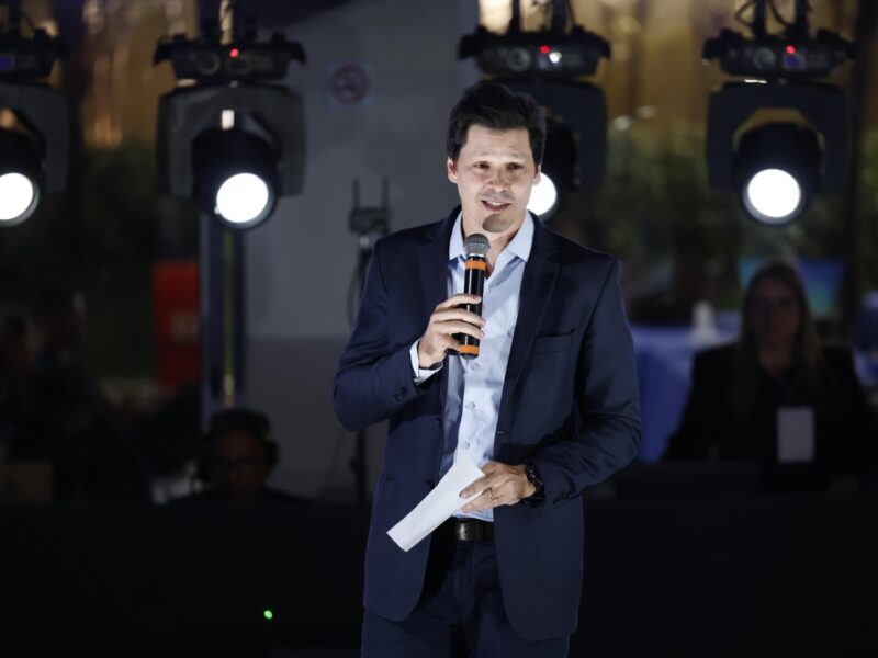 “Quando o poder público inova, liberta talentos”, afirma Daniel Vilela em evento com empreendedores