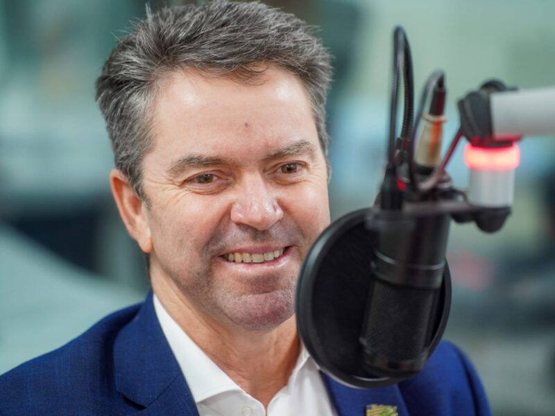 Governo de Goiás estuda acionar a Justiça para cobrar investimento federal em saúde