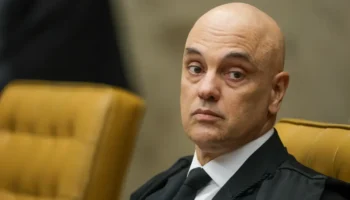 Trama golpista: Moraes pede data para julgamento de Bolsonaro e mais 7