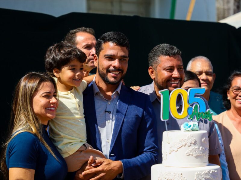 Desfile Cívico e Militar celebra 105 anos de Trindade