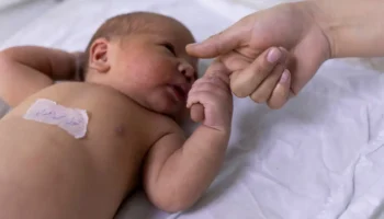 Teste do olhinho deve ser repetido três vezes ao ano até os 3 anos