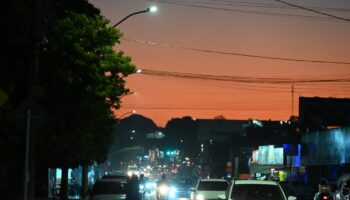 Moradores de Goiânia ganham novo canal de atendimento para solicitar reparos na iluminação pública de LED