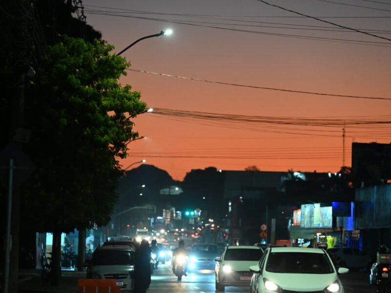 Moradores de Goiânia ganham novo canal de atendimento para solicitar reparos na iluminação pública de LED