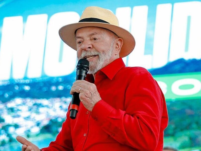 Lula diz que "não tem pressa" para aplicar reciprocidade contra os EUA