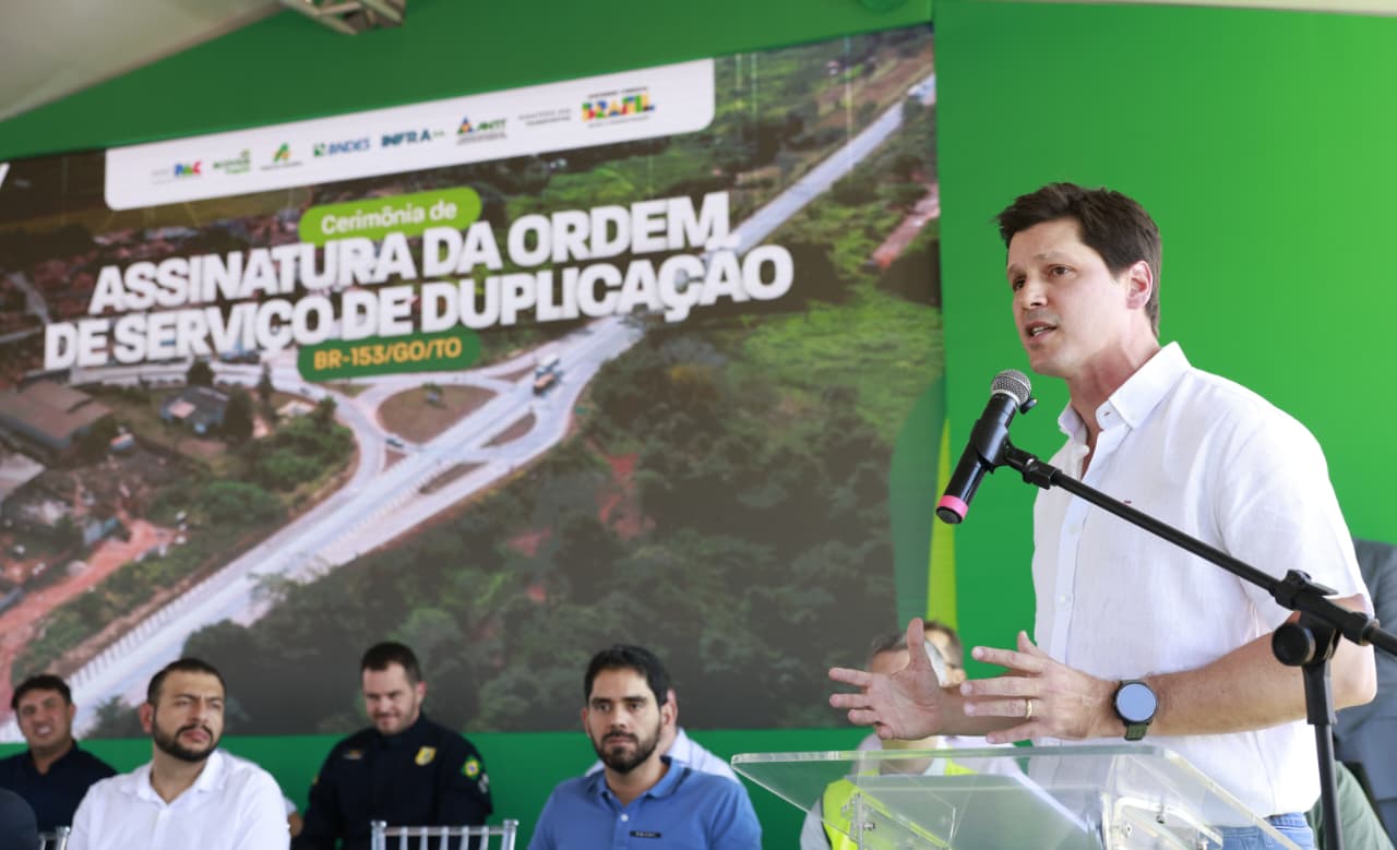 Daniel Vilela confirma duplicação da BR-153 durante solenidade em Rialma