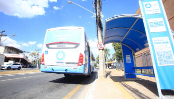 Empresas de transporte coletivo são multadas por falta de abrigo em pontos de onibus