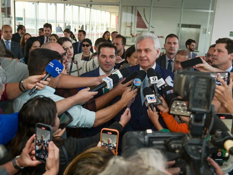 Caiado lança Programa +Dativos e quita pagamento de atrasados para advogados