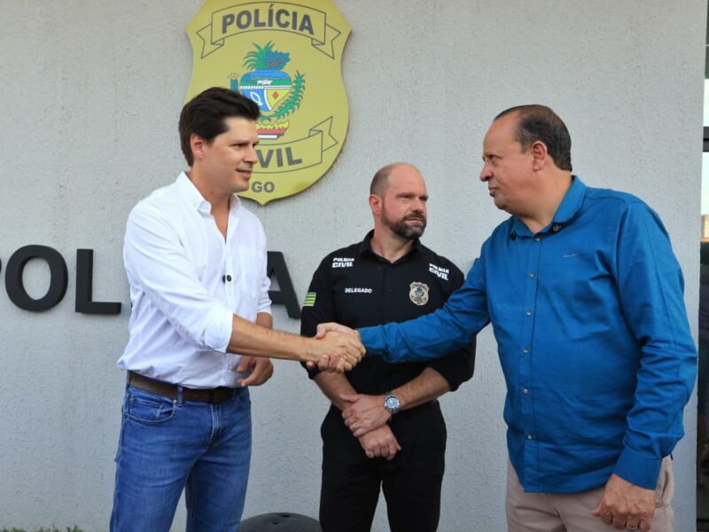 Daniel Vilela entrega complexo de delegacias da Polícia Civil em Caldas Novas