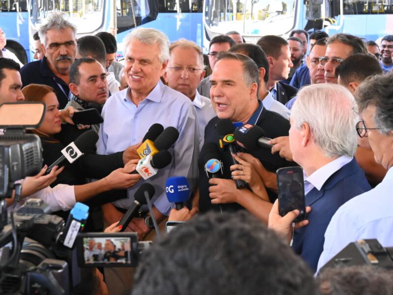 Prefeito Sandro Mabel prestigia entrega de novas estações e veículos no BRT Leste-Oeste