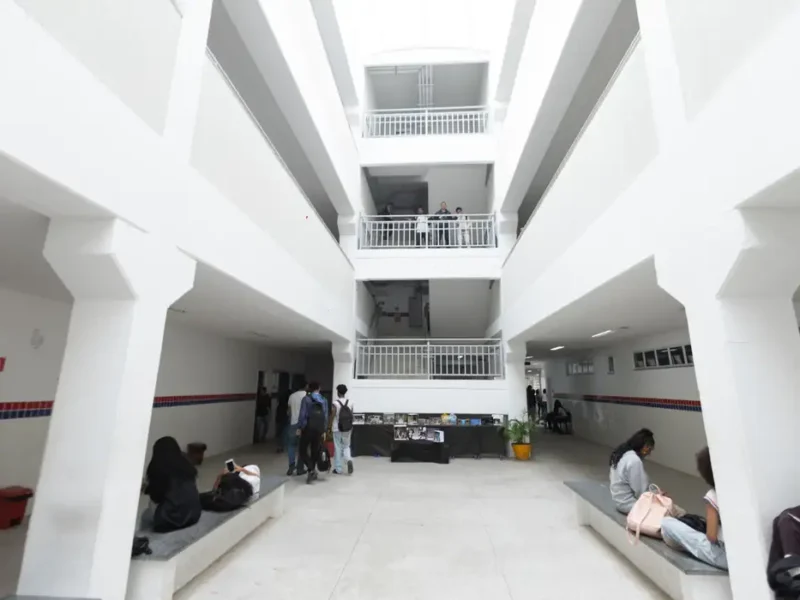 Escola em tempo integral deve ter jornada mínima de 35 horas semanais