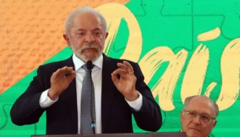Lula diz que vai convidar Trump para a COP30, em Belém