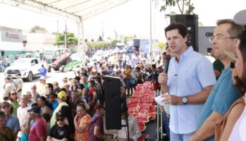 Daniel Vilela celebra tradição e produção agrícola na Festa da Melancia em Uruana