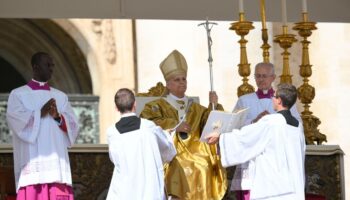 Papa canoniza o santo conhecido como "influencer de Deus"