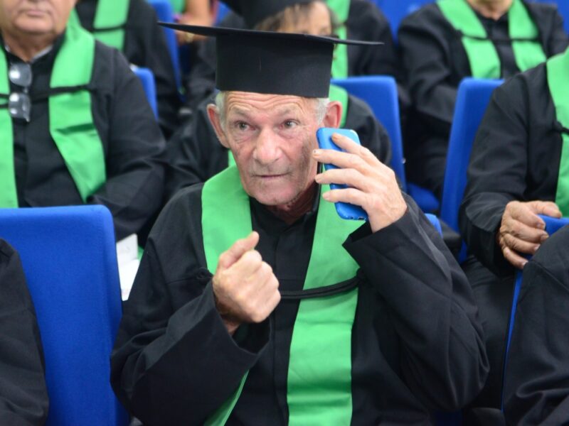 Goiás Social abre 600 vagas para curso gratuito de inclusão digital para idosos em 15 cidades