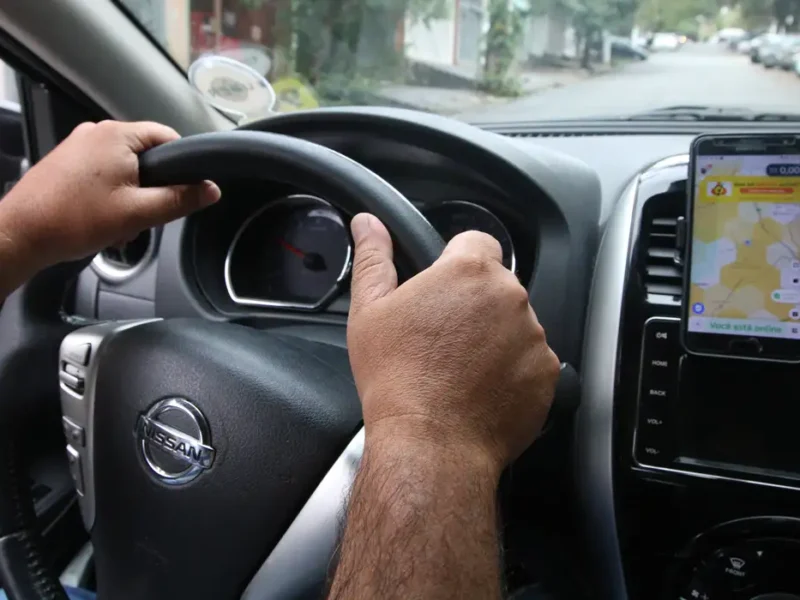 PGR é contra vínculo trabalhista entre motoristas e aplicativos