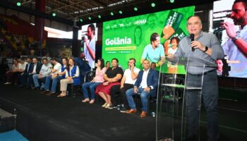 Prefeito Sandro Mabel participa de entrega de 2.489 cartões do Aluguel Social e 620 escrituras em Goiânia