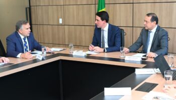 Mabel busca incluir Goiânia na rota de voos internacionais em reunião com ministros de Portos e Aeroportos e Turismo